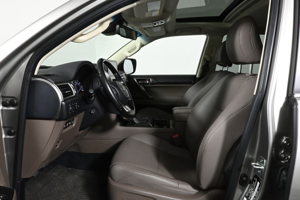 Thumbnail: 2022 Lexus GX - 3