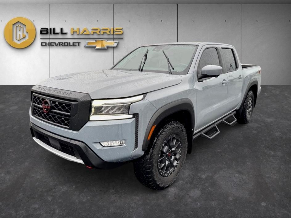 2023 Nissan Frontier PRO-4X Crew Cab 4WD
