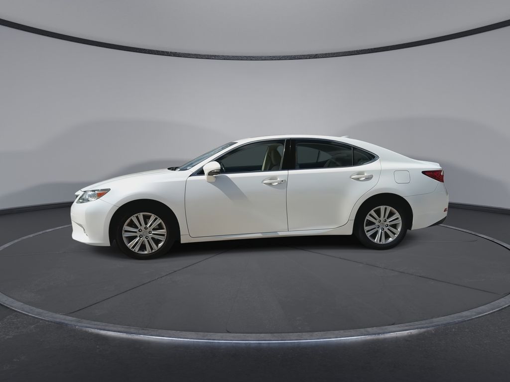 Thumbnail: 2015 Lexus ES - 5