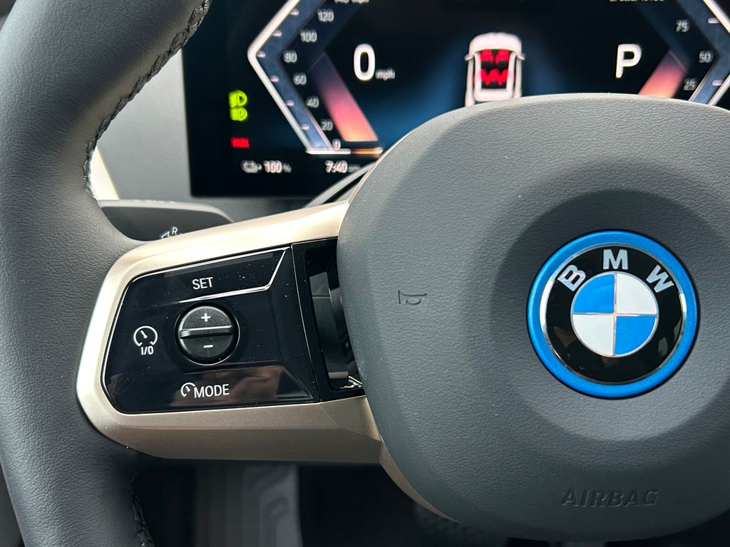 2025 BMW iX xDrive50 20