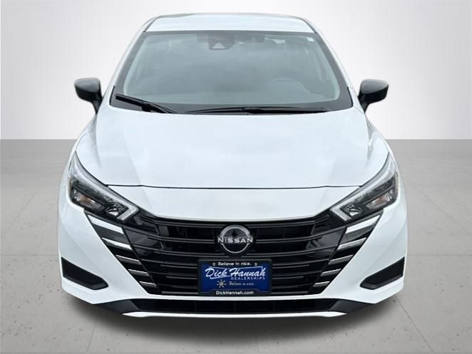 2025 Nissan Versa 1.6 S photo 3