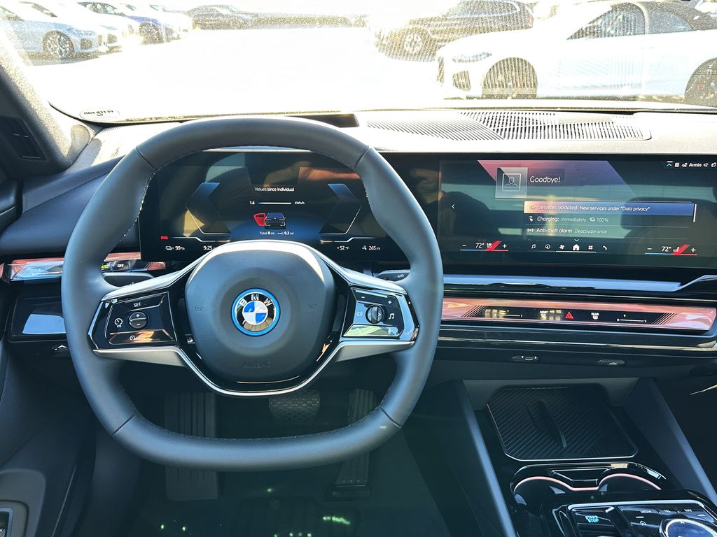 2025 BMW i5 eDrive40 18