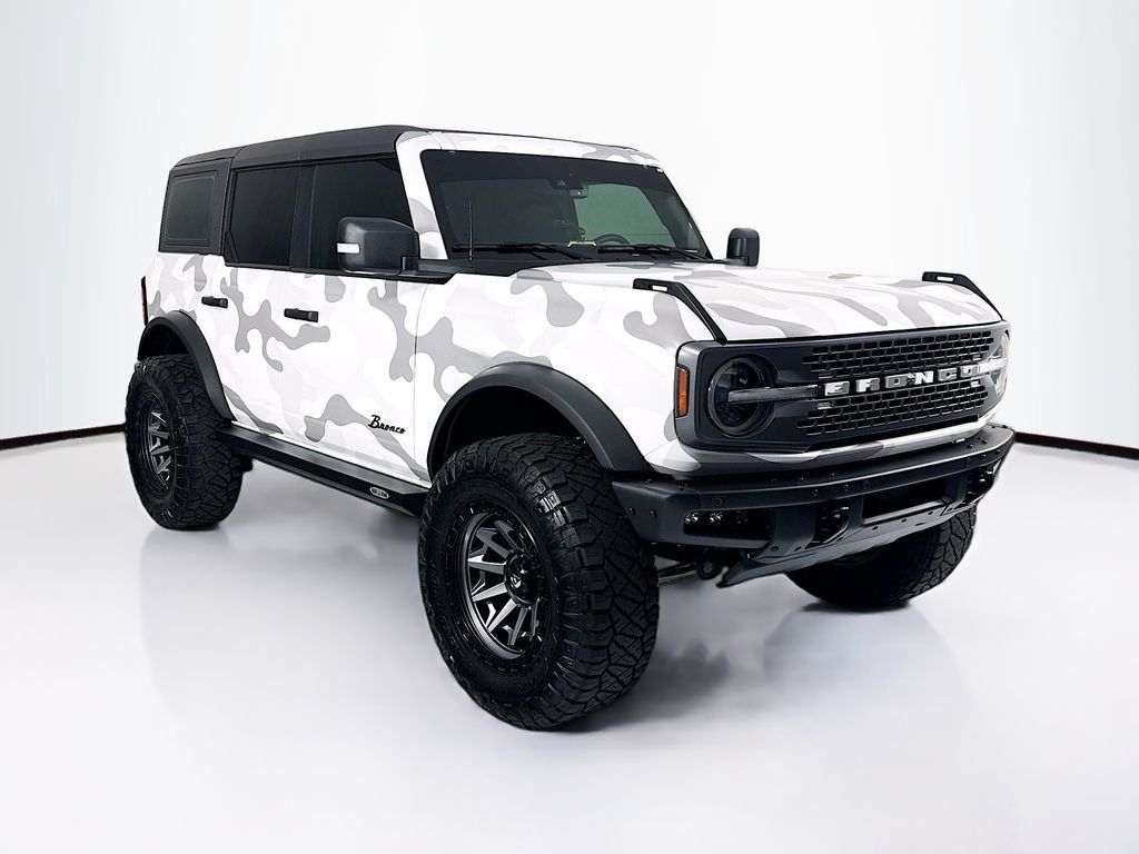 Thumbnail: 2021 Ford Bronco - 3