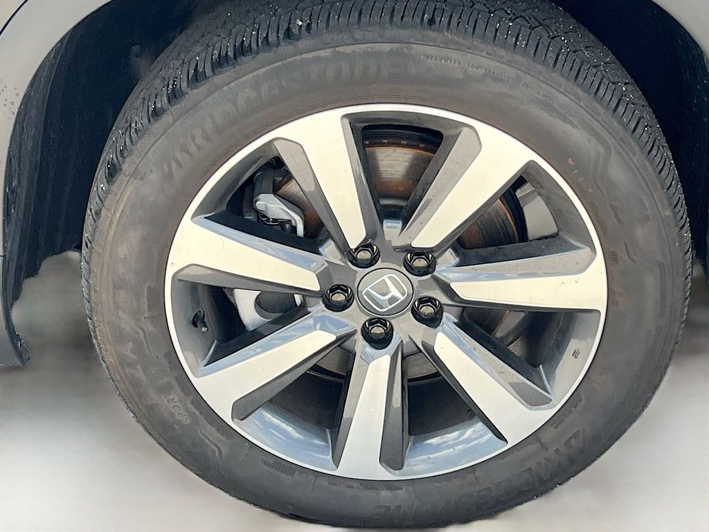 Used 2025 Black Honda Touring image 34
