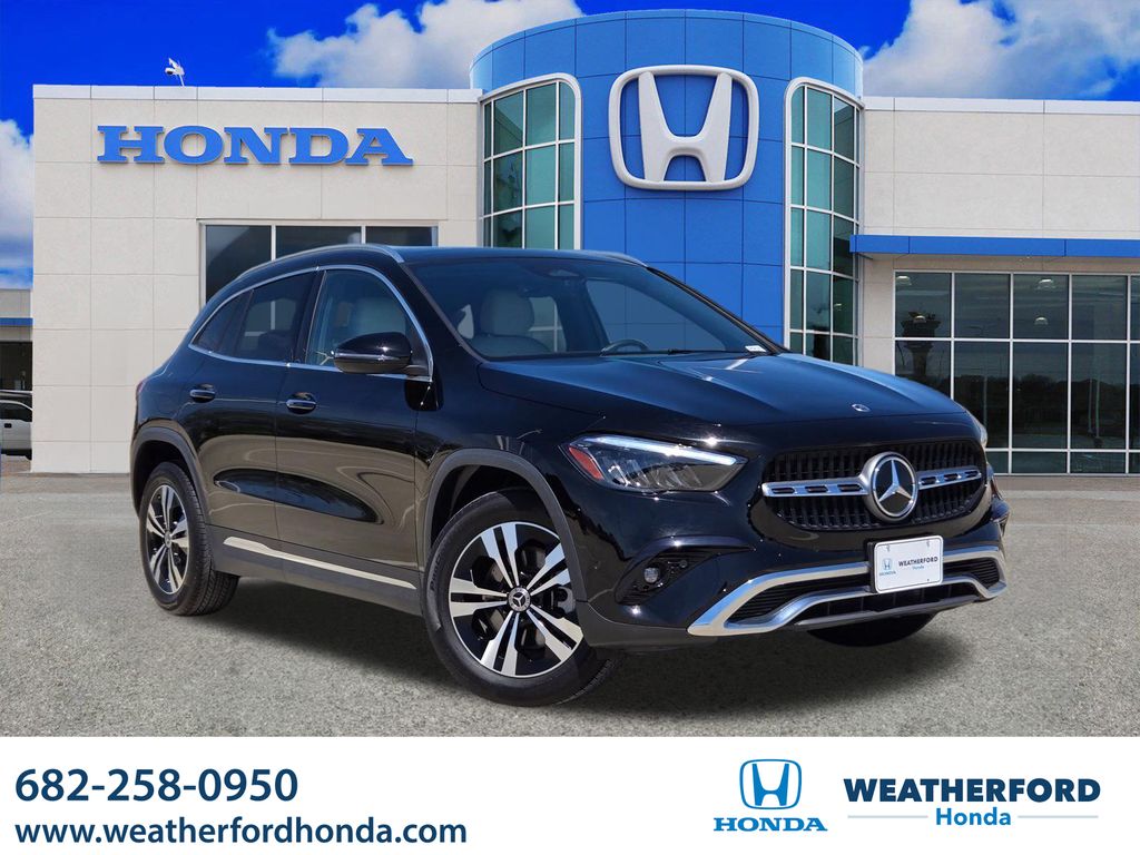 Night Black 2025 Mercedes-Benz GLA 250 FWD SUV / Crossover Front-Wheel Drive 8-Speed Dual Clutch