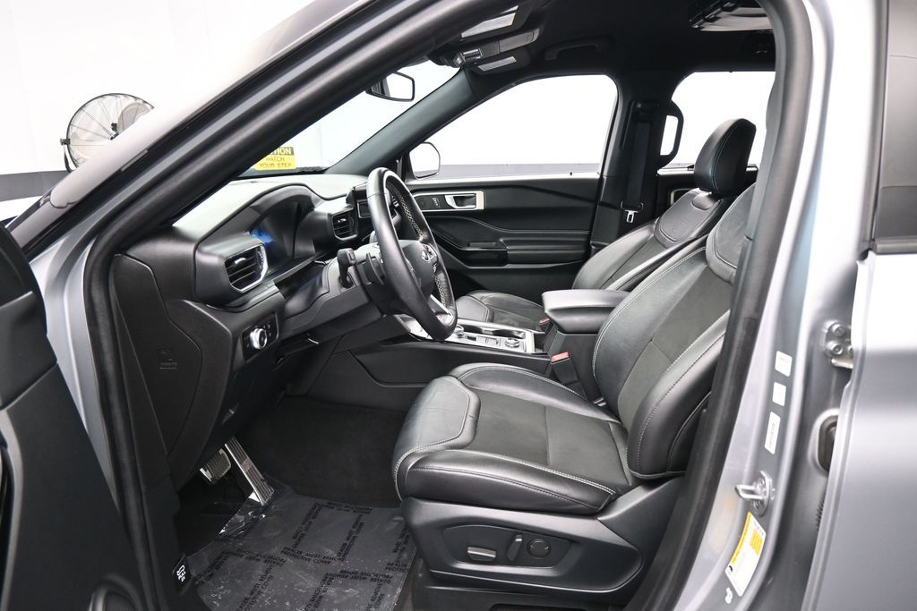 2023 Ford Explorer ST - Photo 11