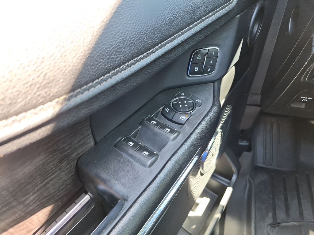 Used Car 2019 Ford Expedition Max  Limited For Sale Under $25,000 In Austin, Texas