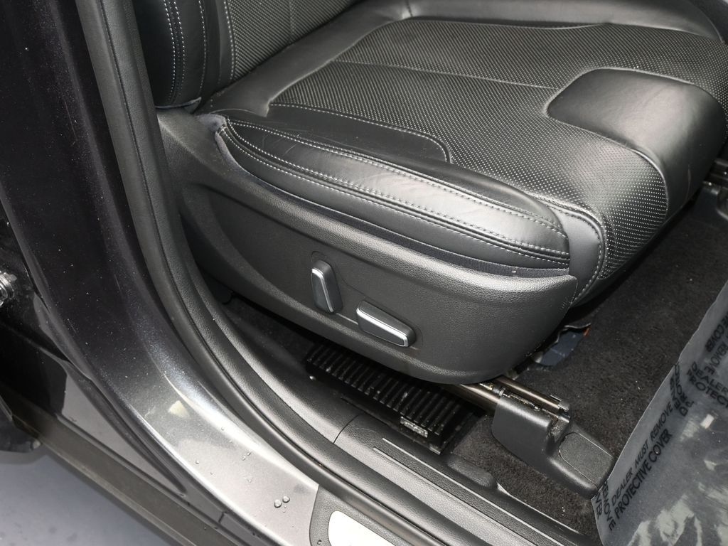 Used 2023 Portofino Gray Hyundai Calligraphy image 54