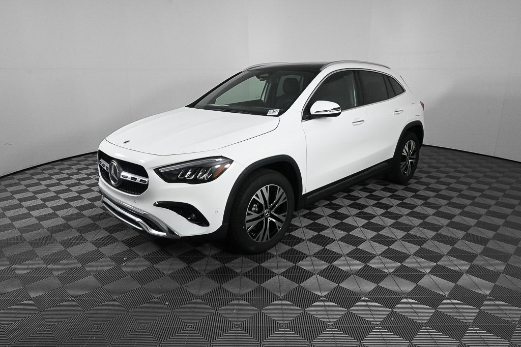 2026 Mercedes-Benz GLA Blanco (Polar White) SUV/Crossover Tracción delantera 8 velocidades Doble cloch