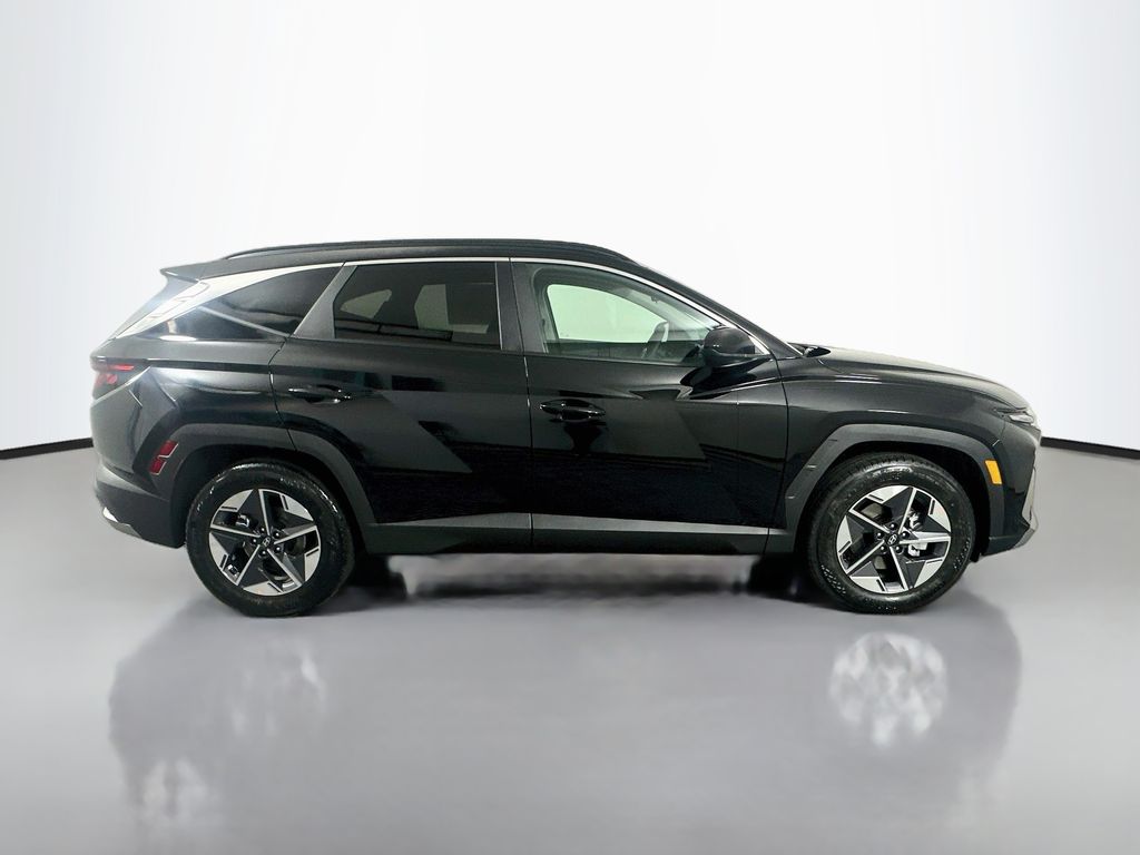 Thumbnail: 2026 Hyundai Tucson - 4