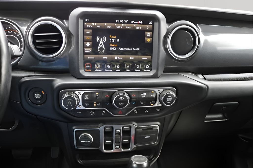 Used Car 2020 Jeep Wrangler  Unlimited Sahara For Sale Under $30,000 In Austin, Texas