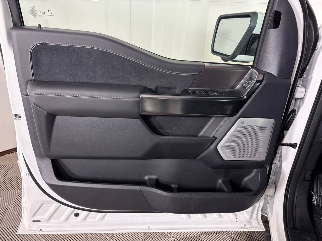 New 2026 White Ford Platinum image 16
