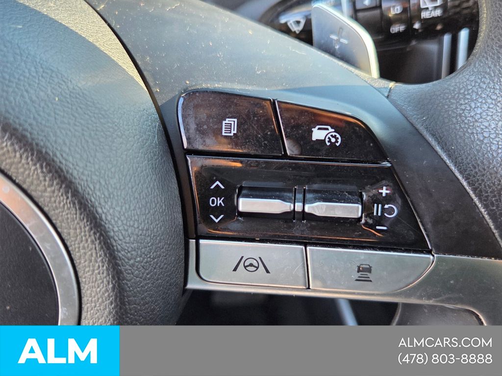 Used 2022 Black Hyundai Blue image 25