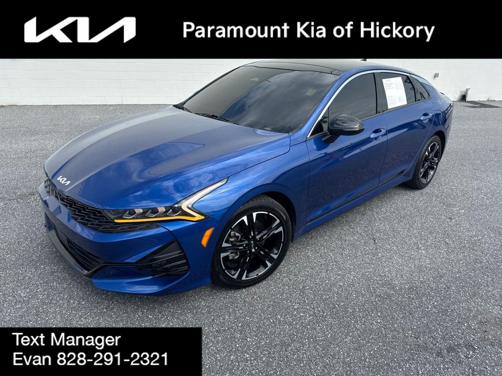Sapphire Blue 2022 Kia K5 Sedan Front-Wheel Drive 8-Speed Automatic