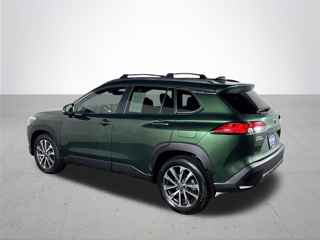 2022 Toyota Corolla Cross XLE