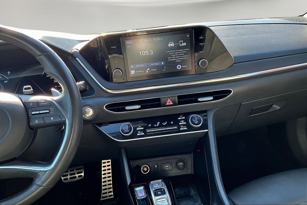 Certified Used 2020 Silver Hyundai SEL Plus image 9