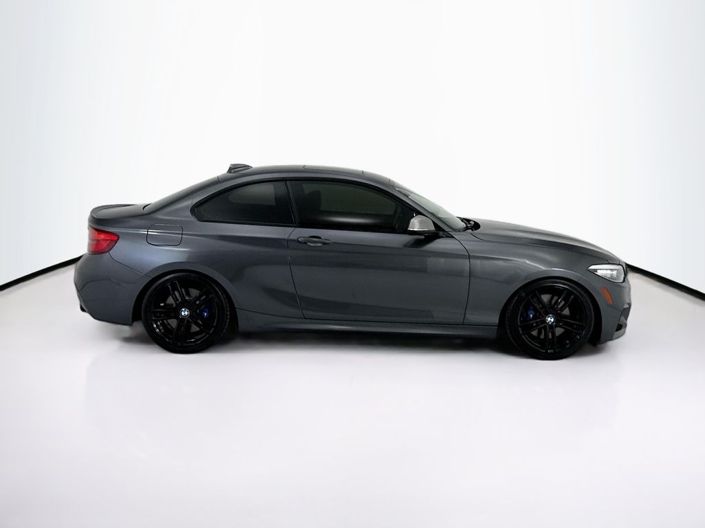 Thumbnail: 2018 BMW 2 Series - 4