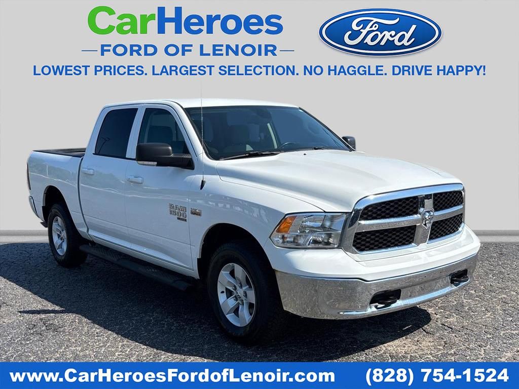 Bright White Clearcoat 2022 RAM 1500 Classic SLT Crew Cab 4WD Pickup Truck Four-Wheel Drive 8-Speed Automatic