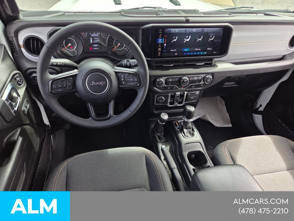 Used 2025 White Jeep Sport S image 10