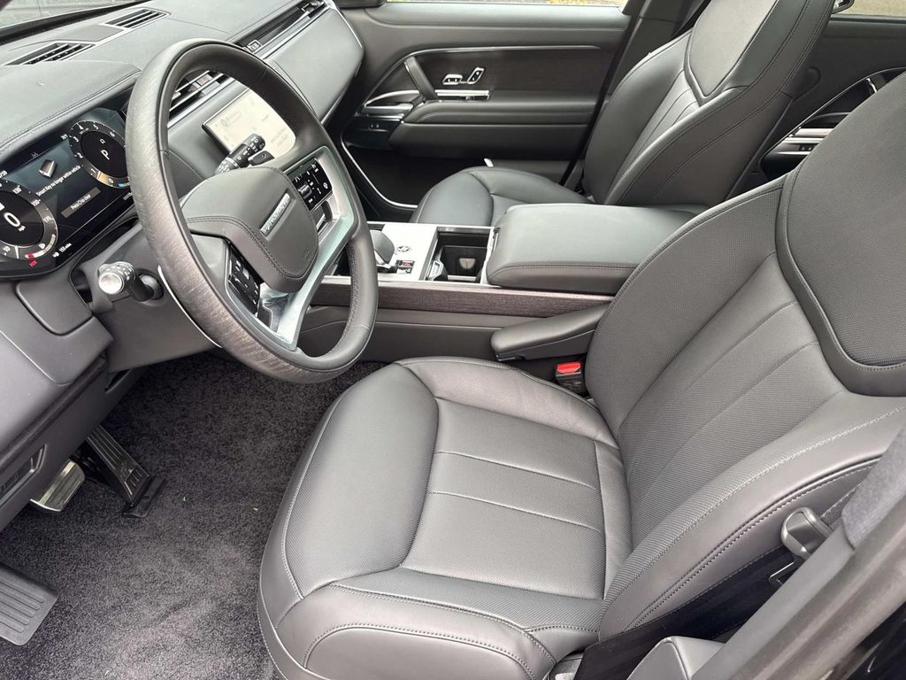 New 2026 Black Land Rover SE image 24