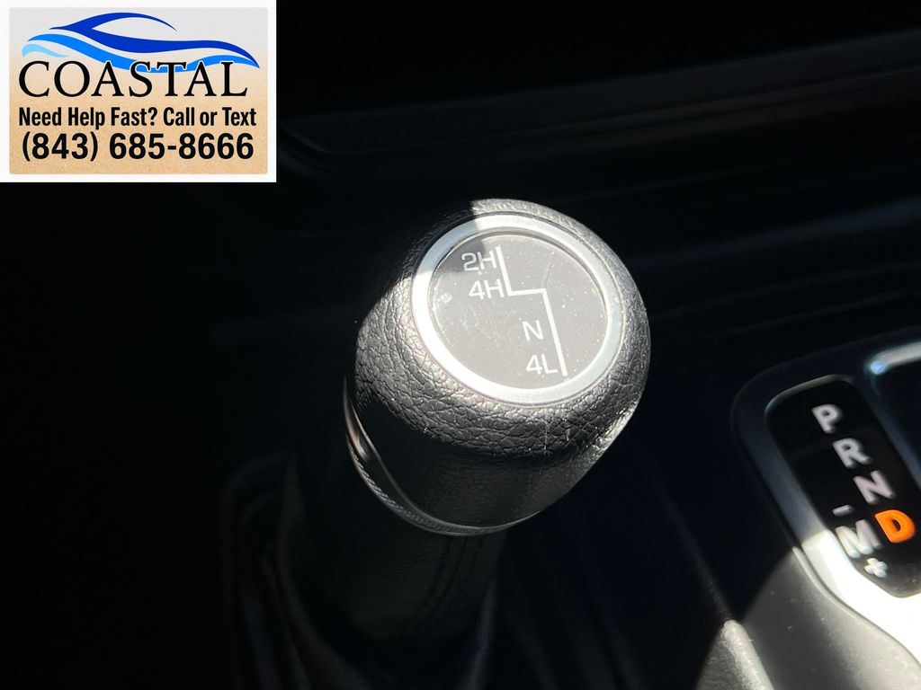 2022 Jeep Gladiator Altitude Silver at Bob King Buick GMC