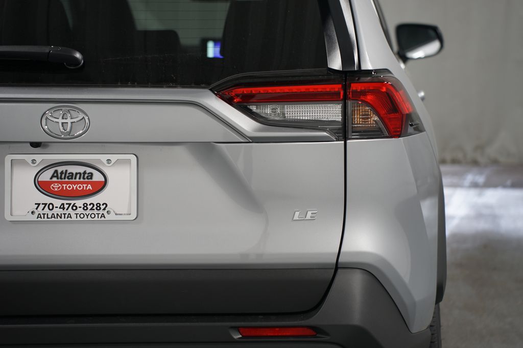 Thumbnail: 2025 Toyota RAV4 - 10