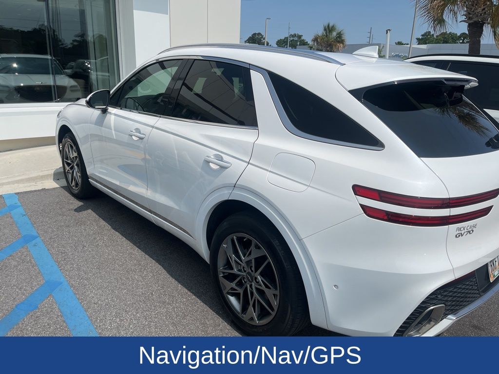 2022 Genesis GV70 2.5T Standard
