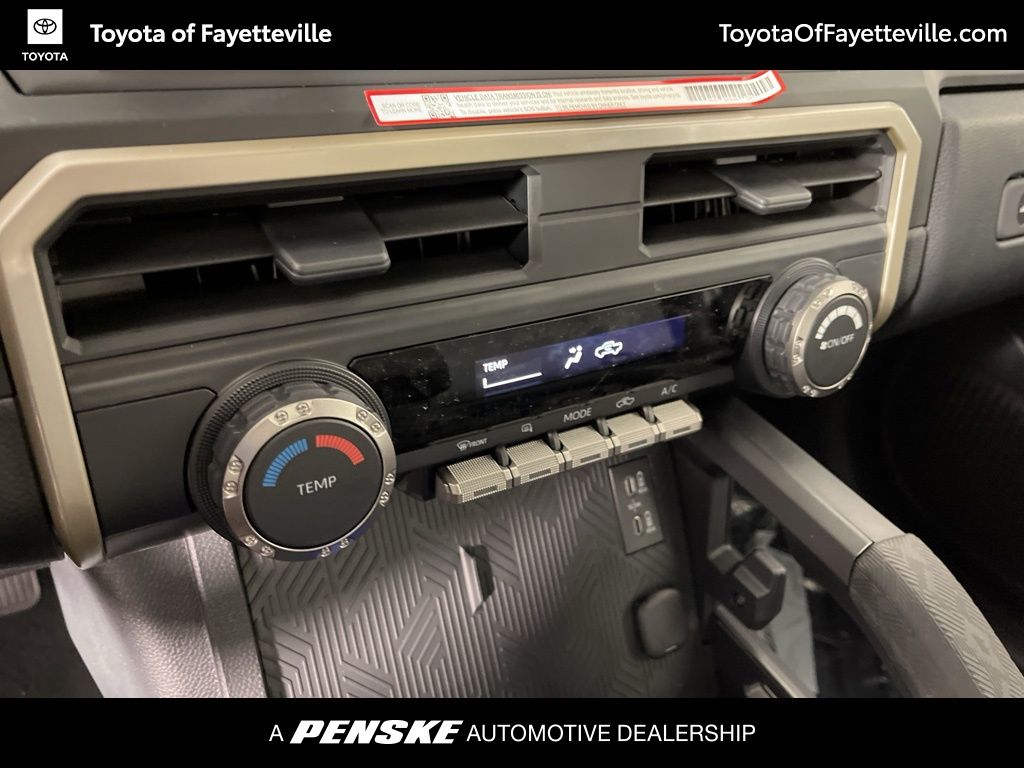 2025 Toyota Tacoma SR 27