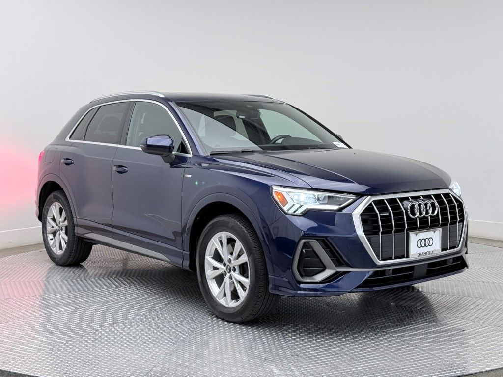 Thumbnail: 2021 Audi Q3 - 4