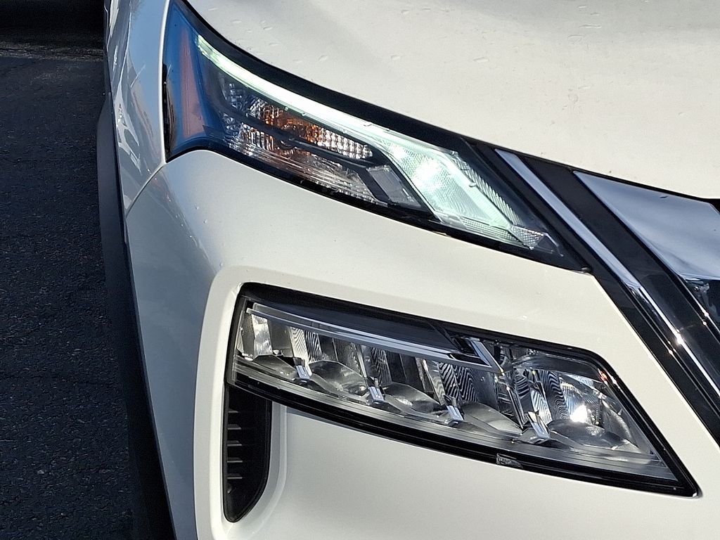 Thumbnail: 2023 Nissan Rogue - 9