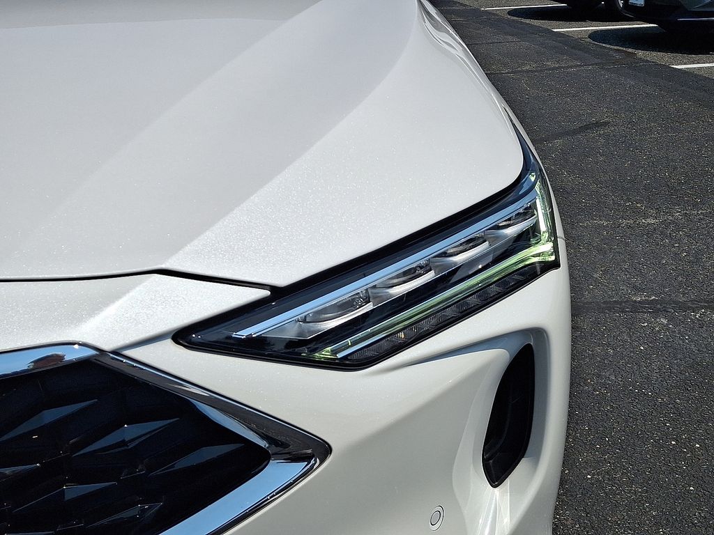 Thumbnail: 2023 Acura MDX - 9