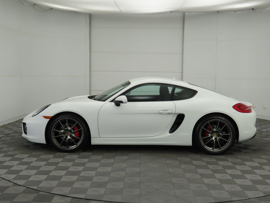 Thumbnail: 2016 Porsche Cayman - 2