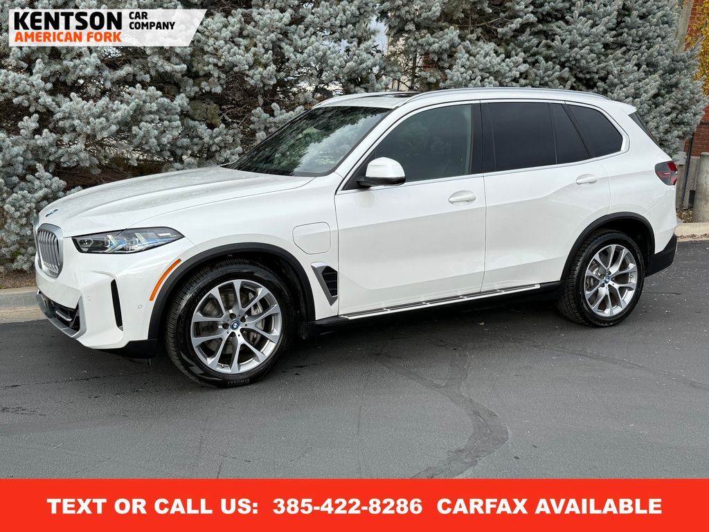 Mineral White Metallic 2025 BMW X5 xDrive50e AWD SUV / Crossover All-Wheel Drive 8-Speed Automatic