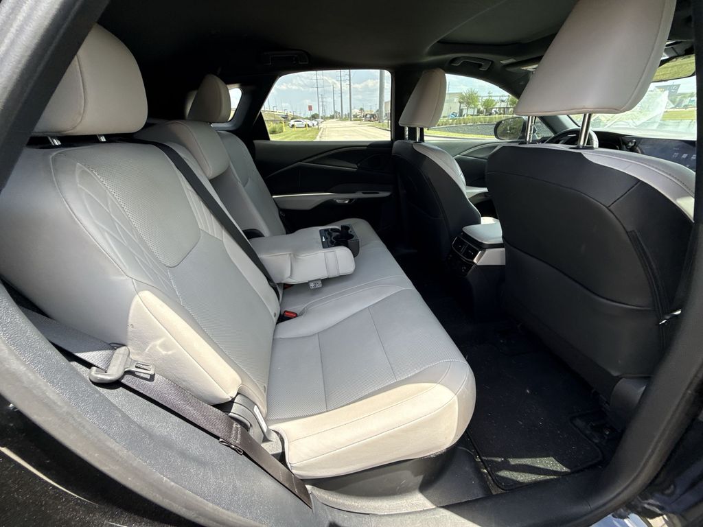 Thumbnail: 2023 Lexus RX - 17