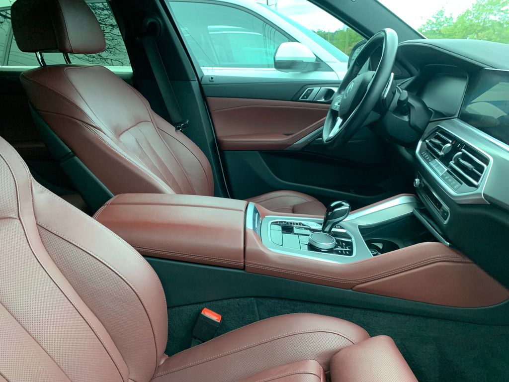 Thumbnail: 2022 BMW X6 - 4