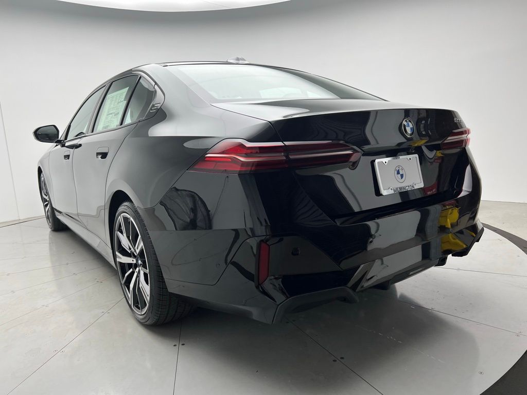 Thumbnail: 2026 BMW 5 Series - 4