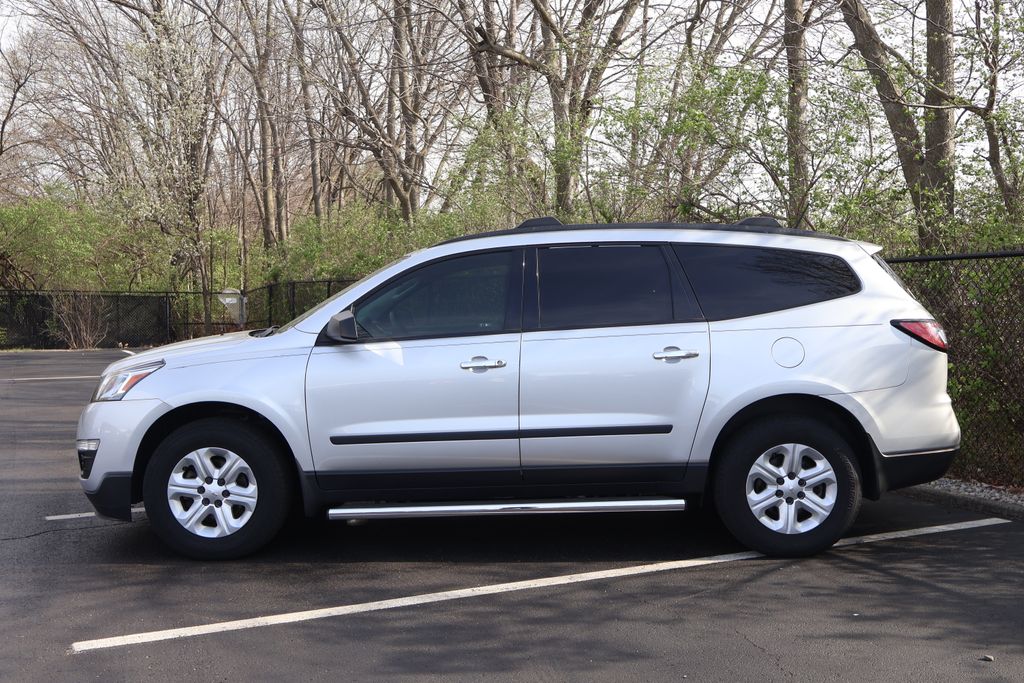 Thumbnail: 2016 Chevrolet Traverse - 4
