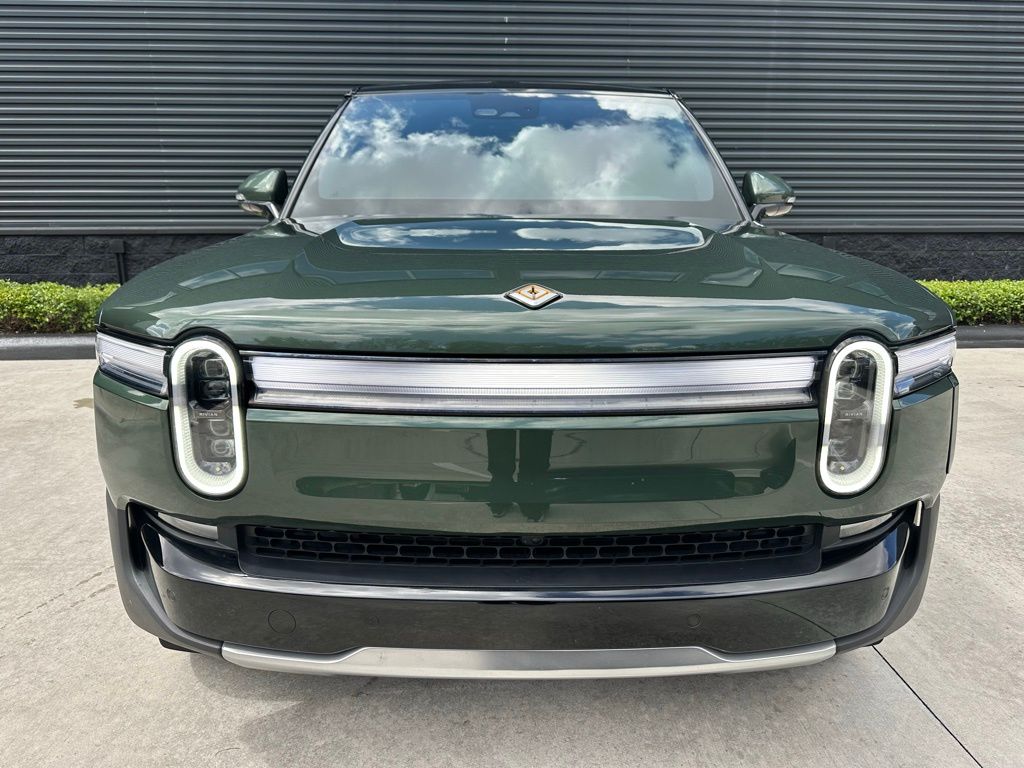 Thumbnail: 2025 Rivian R1S - 8