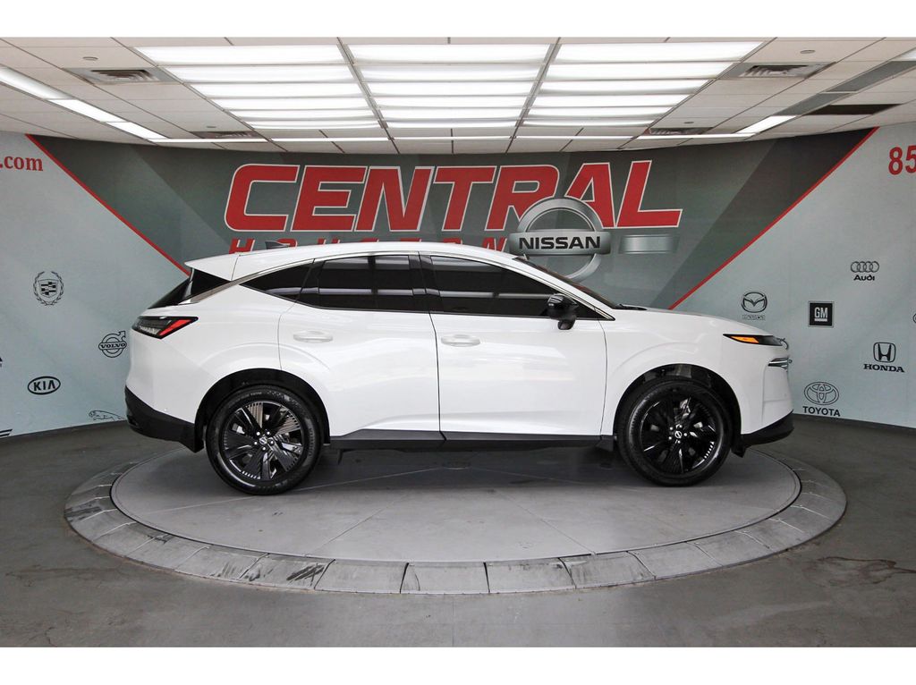 2025 Nissan Murano SV White at Central Houston Nissan