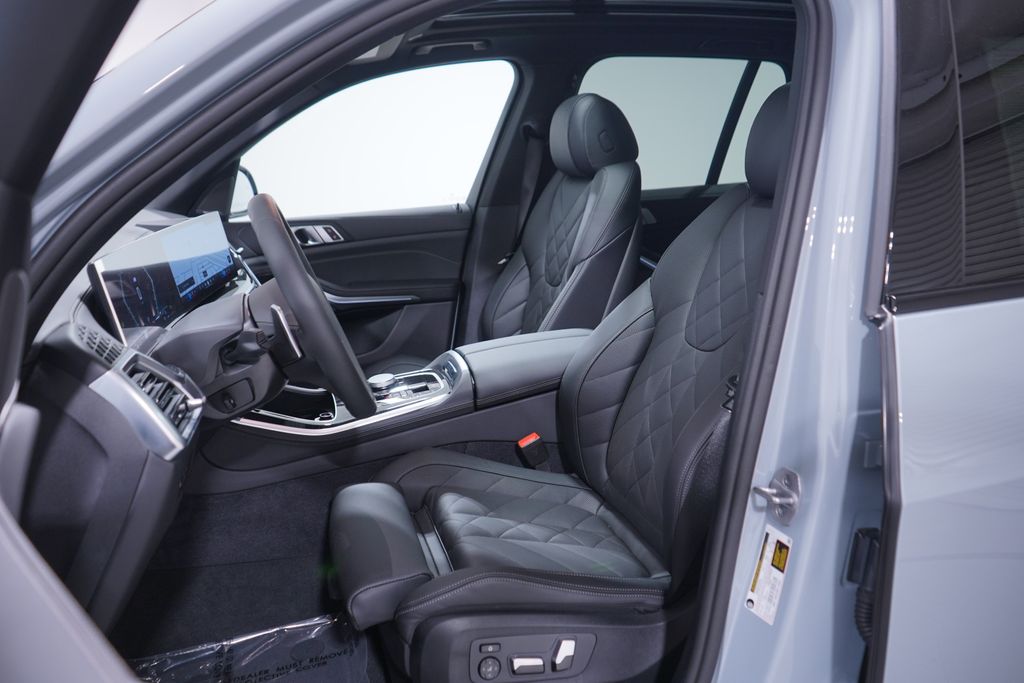 Thumbnail: 2026 BMW X5 - 7