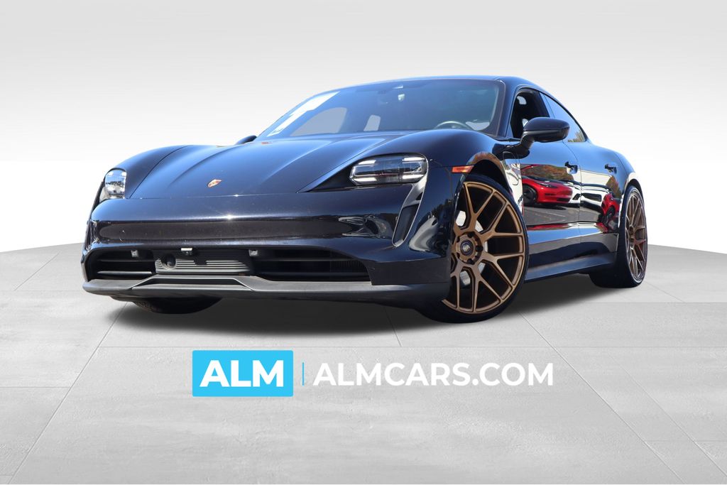 2021 Porsche Taycan Base's photo