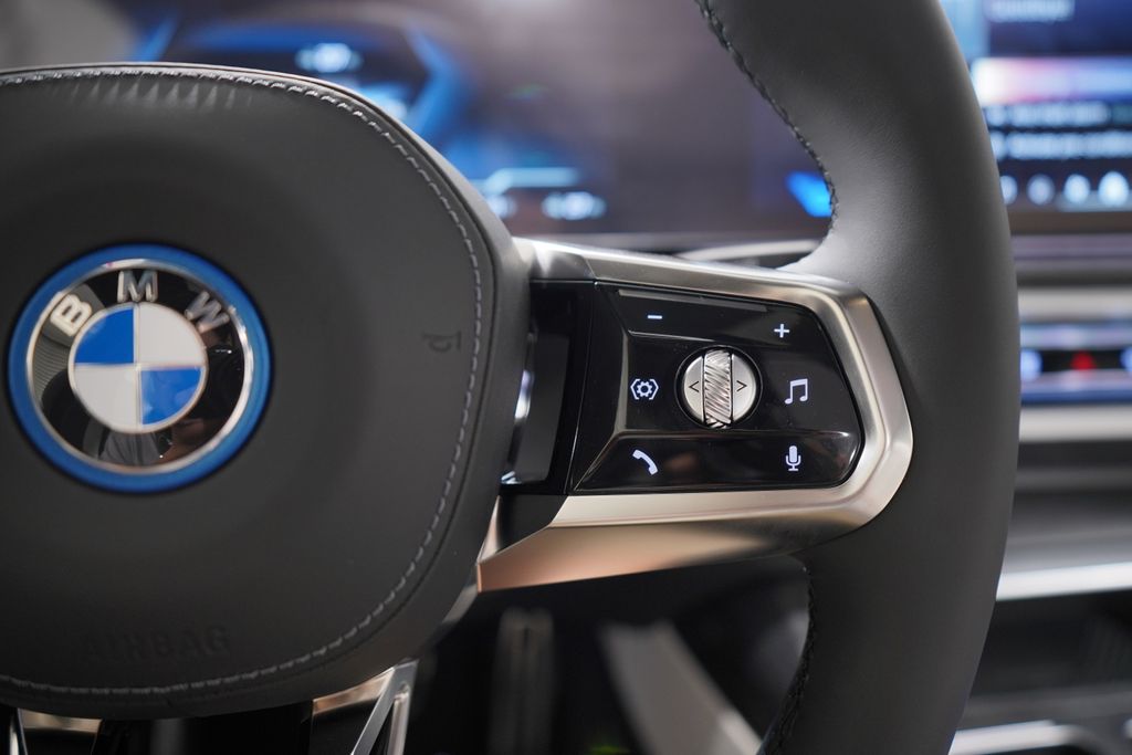 2024 BMW i7 eDrive50 21