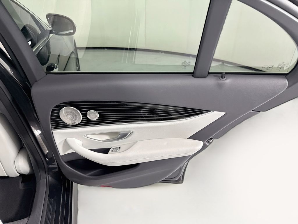 Thumbnail: 2023 Mercedes-Benz E-Class - 28