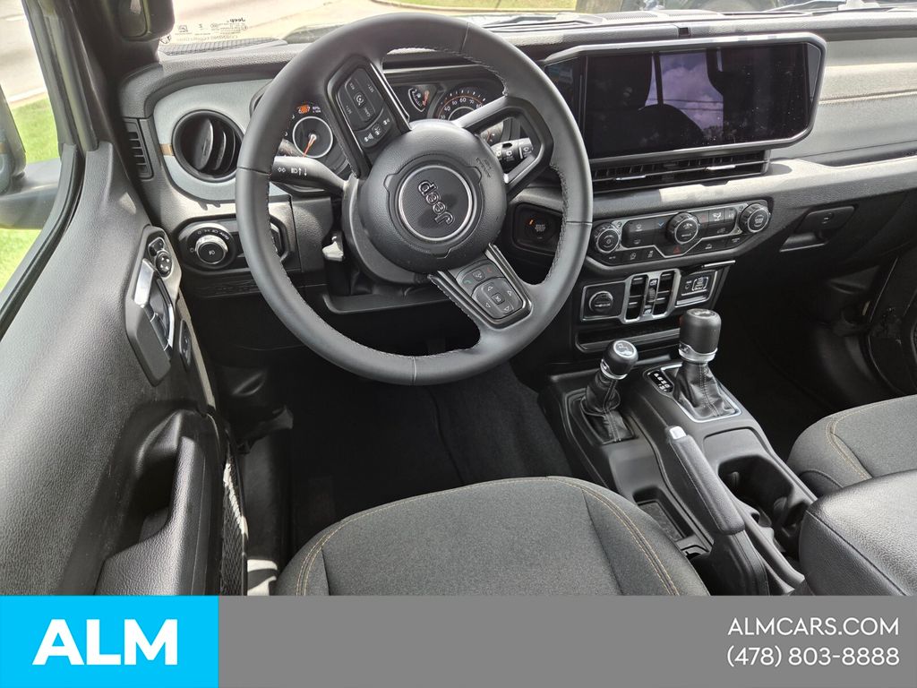 Used 2025 Gray Jeep Sport S image 7