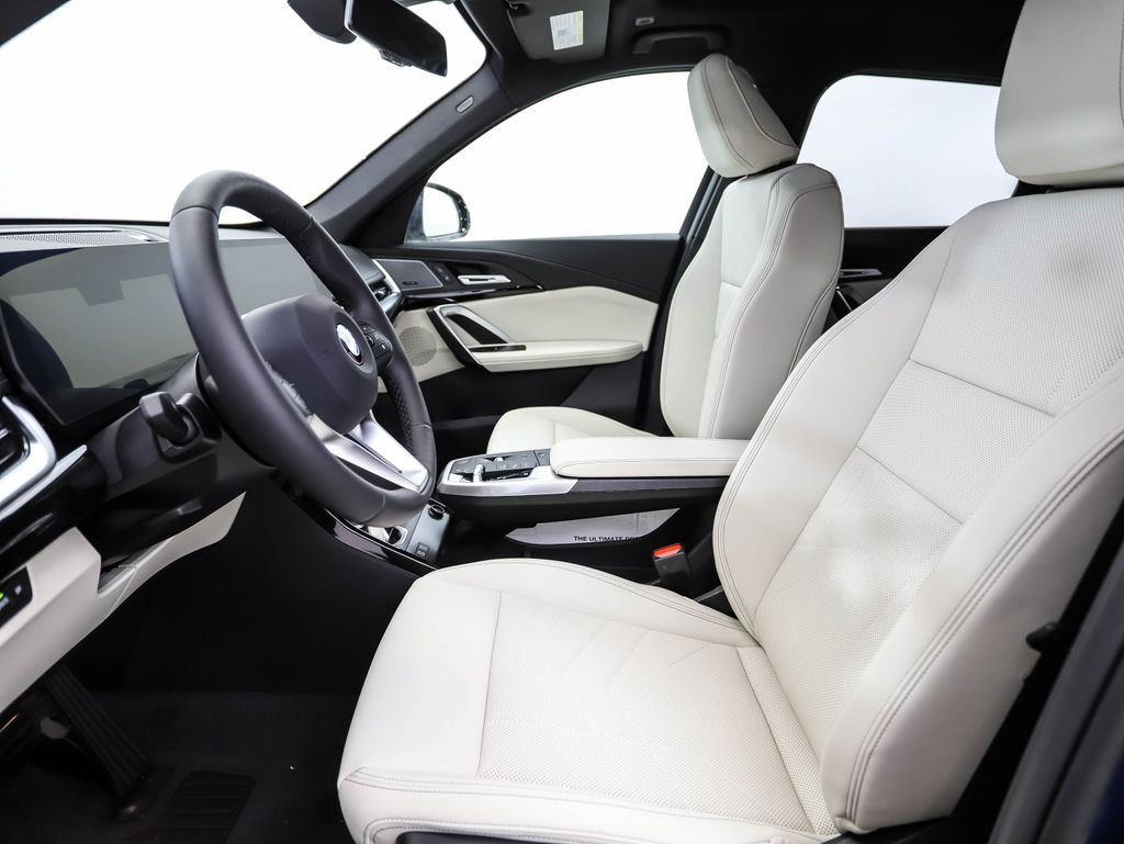 Thumbnail: 2026 BMW X1 - 11