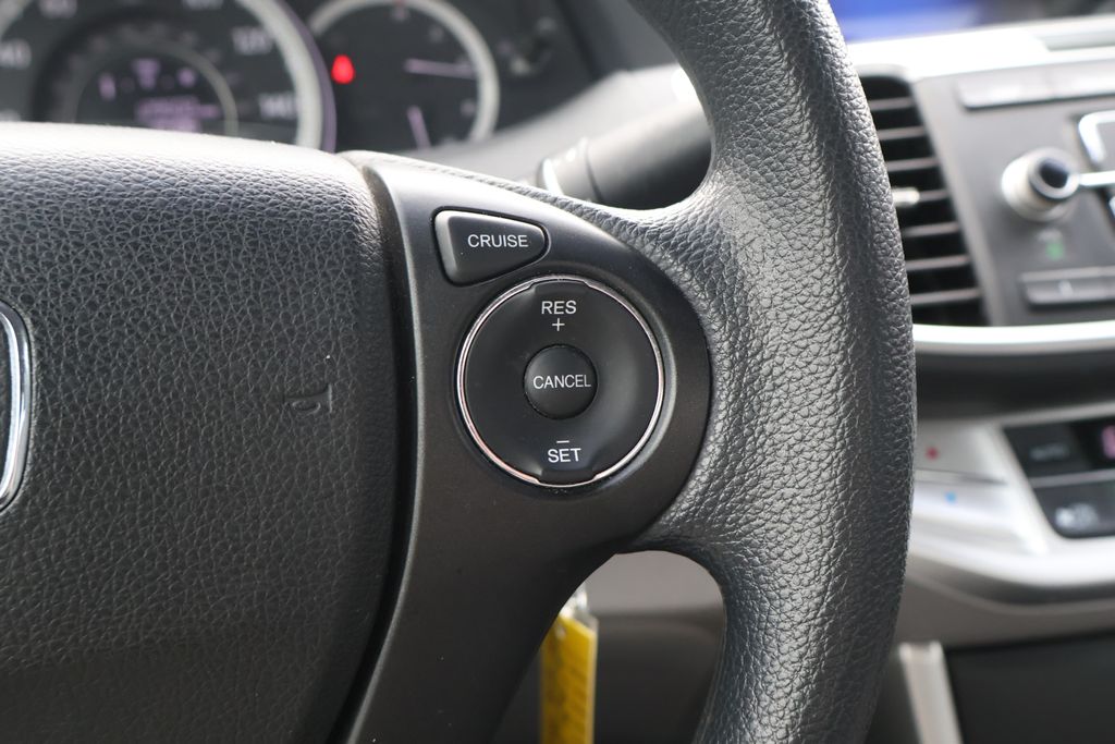 Thumbnail: 2013 Honda Accord - 16