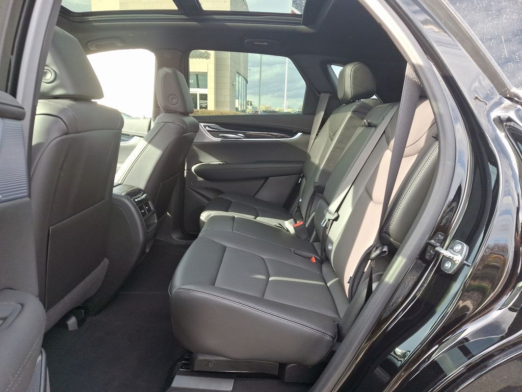 2025 Cadillac XT5 Premium Luxury 5
