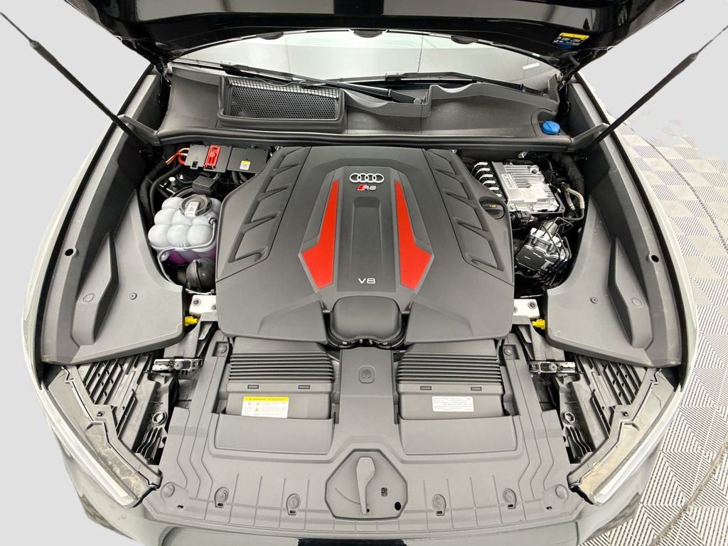 Thumbnail: 2026 Audi RS Q8 - 29