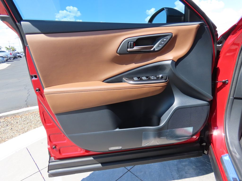 2025 Toyota Crown Limited 23