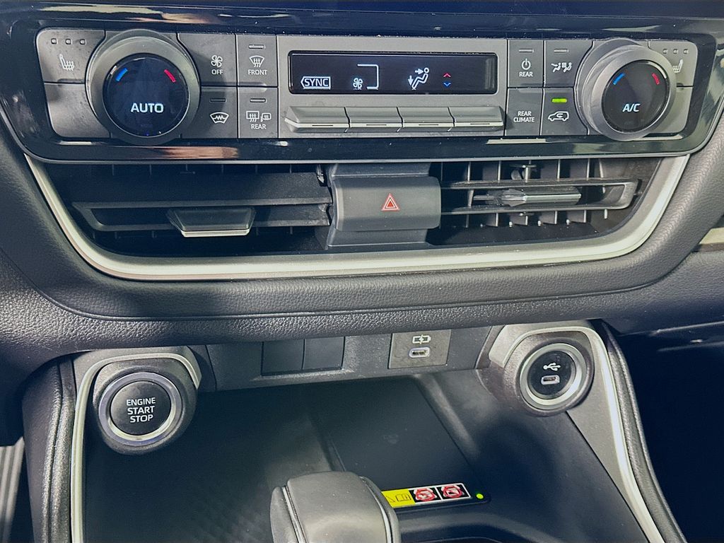 Thumbnail: 2025 Toyota Grand Highlander - 16